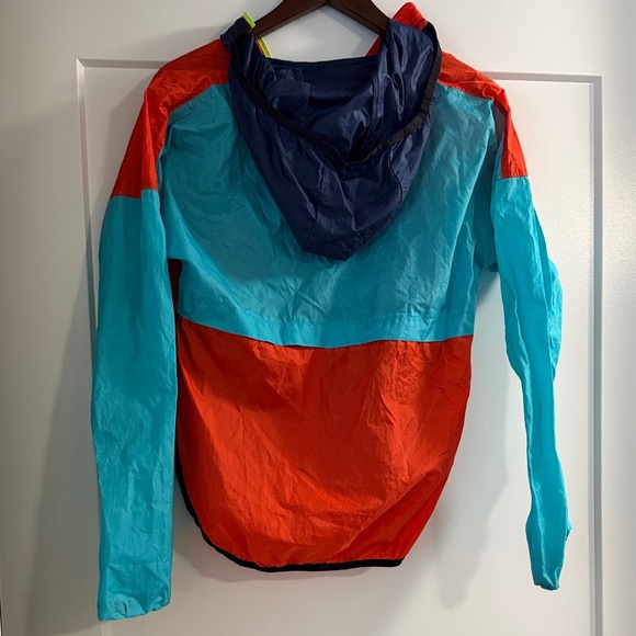 Cotopaxi Hooded Windbreaker - XS - Picture 4 of 5